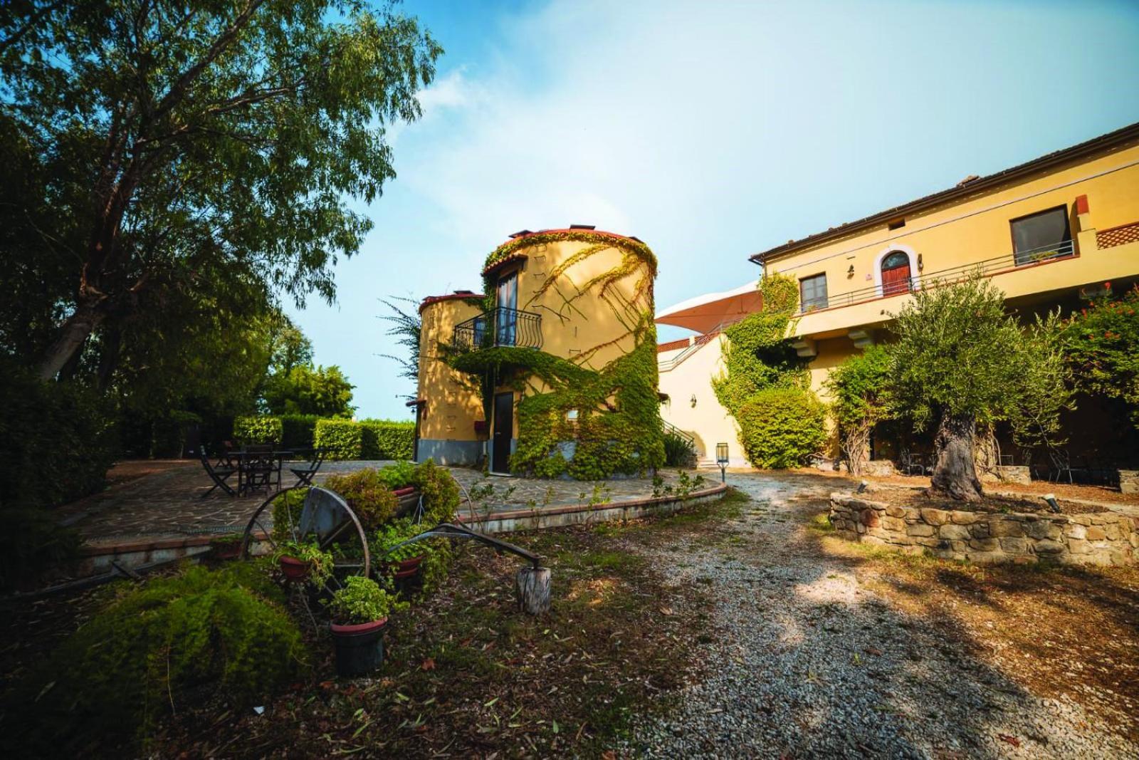 Agriturismo La Petrosa Ceraso Exterior photo